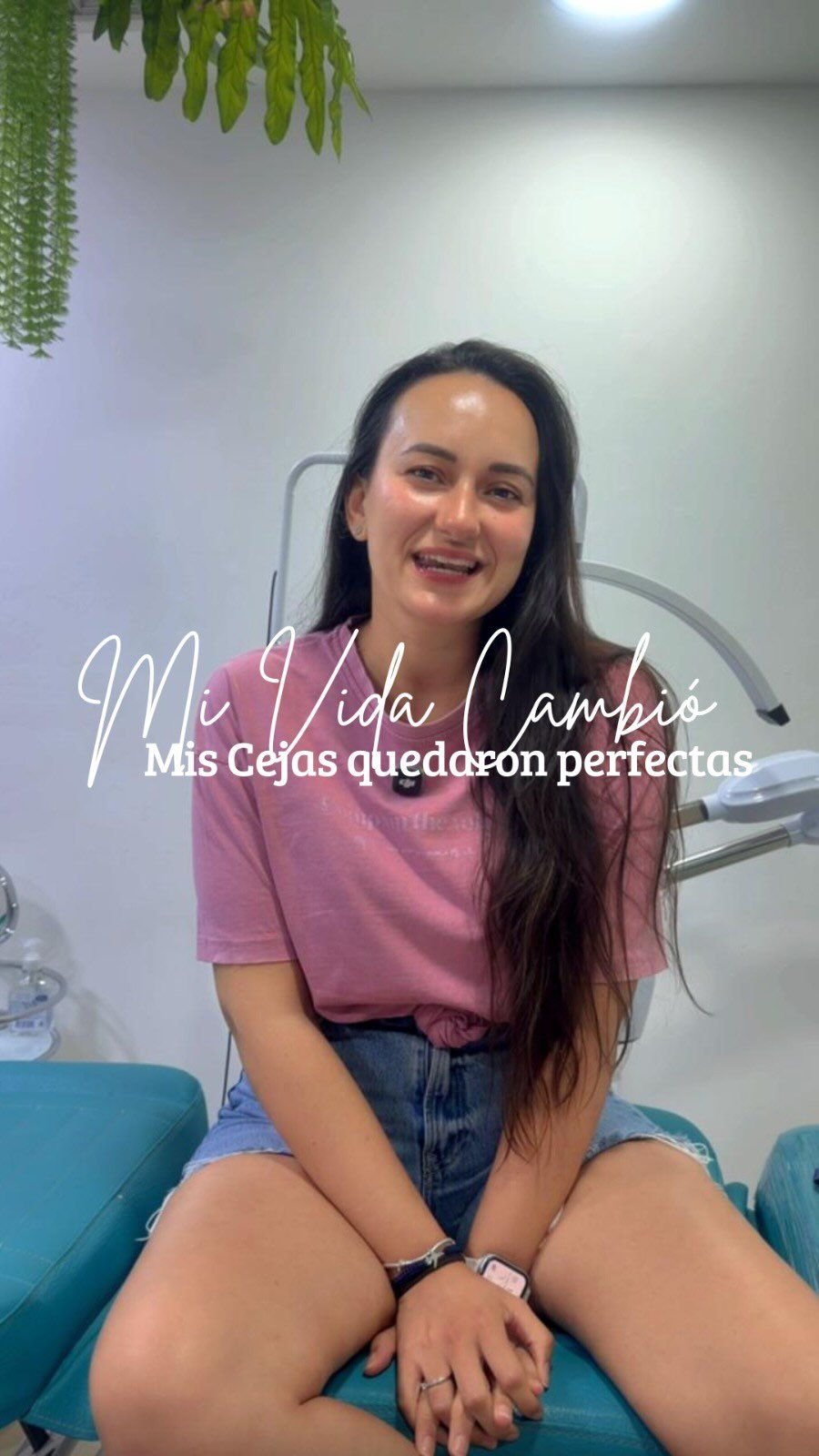 Unas cejas perfectas viajan hasta el fin del mundo! ✈️🌍✨ Ella es Rafaela, una de nuestras&hellip;